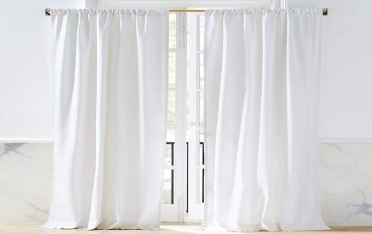 Importance of Silk Curtains for Commercial Use
